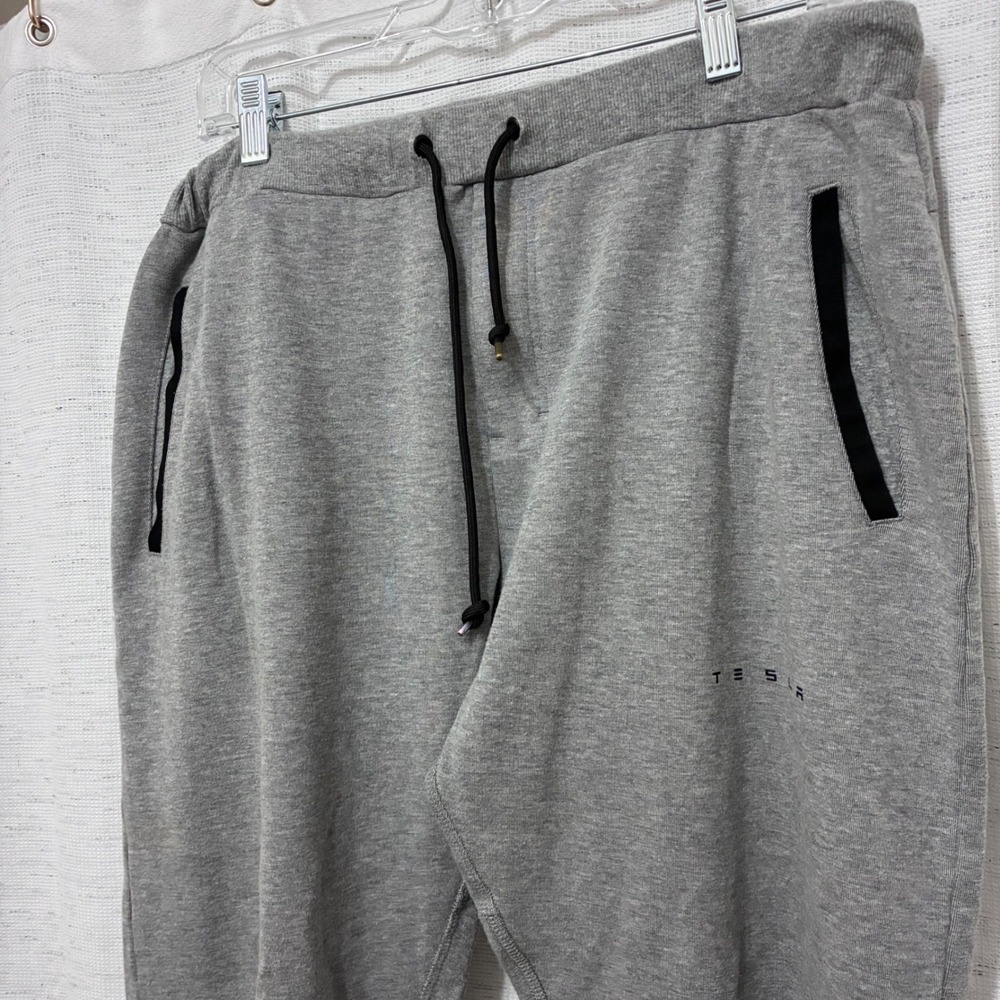 Tesla Men Chill Joggers Heather Gray Tapered Sweatpants Large L Drawstring